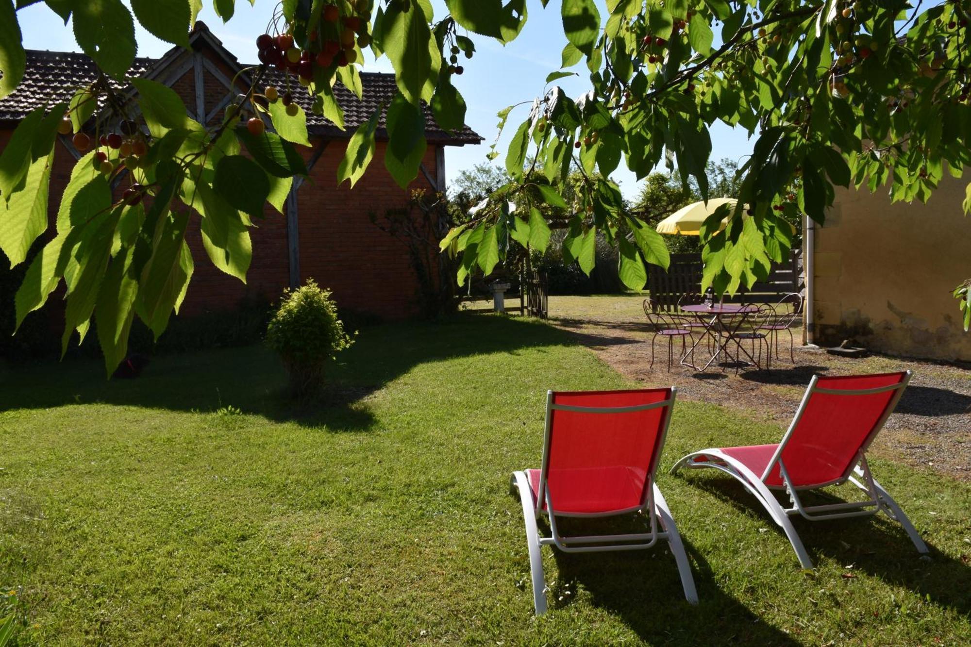 Du Vert & Du Bon Air - Linge Maison Inclus - Parking Prive Gratuit - Centre Ville Bergerac 10Mn - Domaine Bellevue Cottage En Perigord Lembras Dış mekan fotoğraf